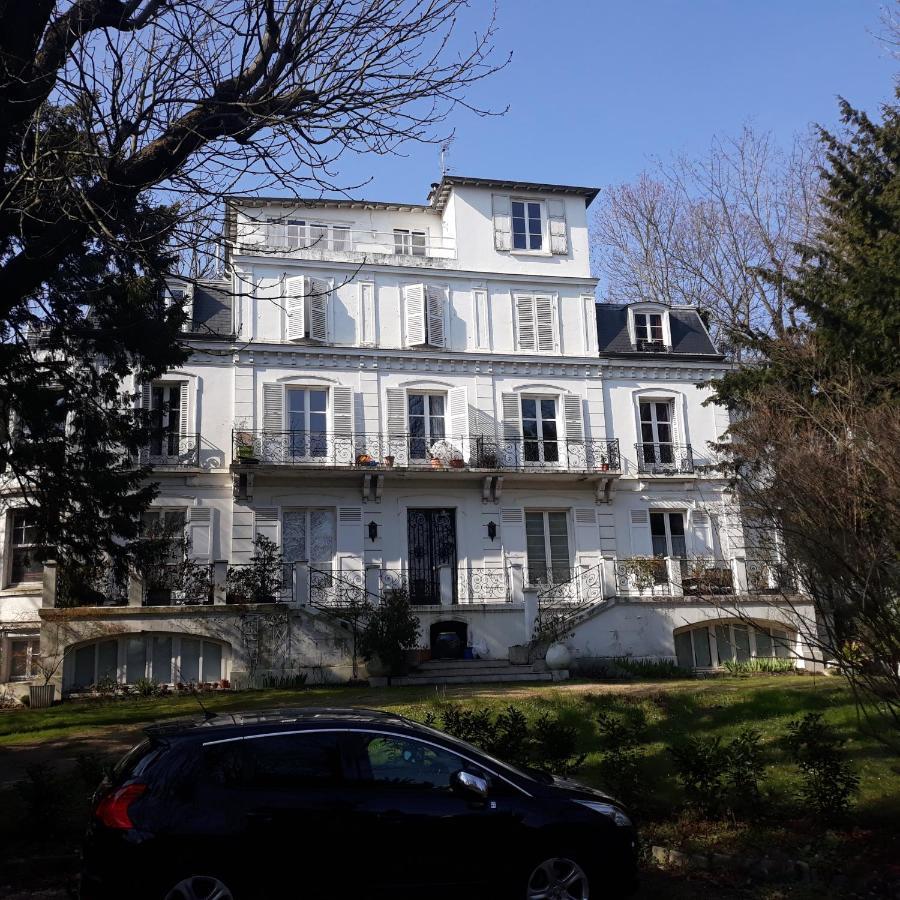 尤金妮娅住宿加早餐旅馆 克劳德 外观 照片